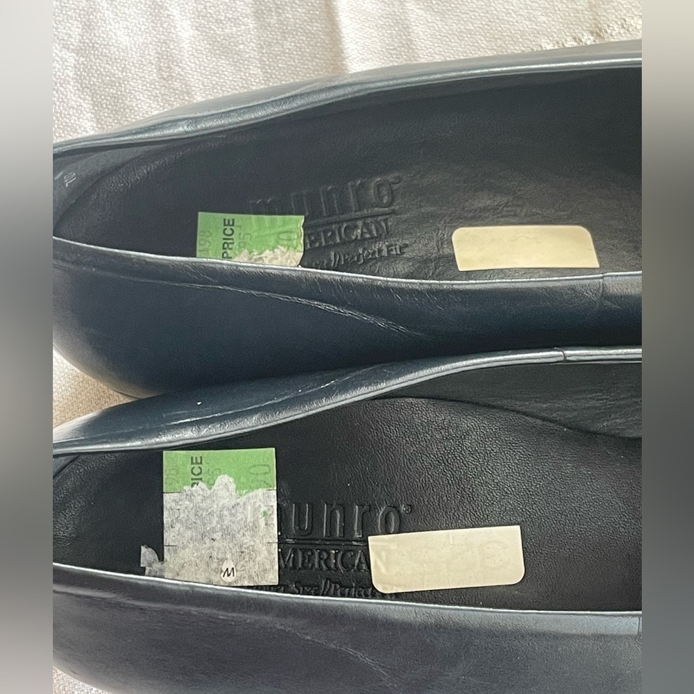 Munro Navy Blue Block Heeled Pumps 11 - Picture 10 of 13